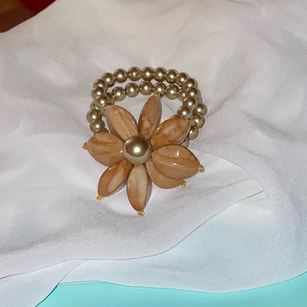 Beautiful Beaded Flower Bracelet